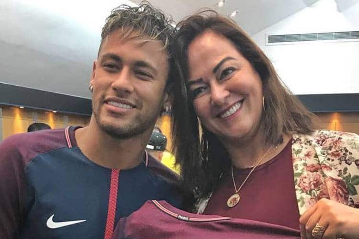Quelle Age A Le Fils De Neymar Mère Neymar - Nadine Gonçalves - Âge, Origine, Couple [PHOTOS]
